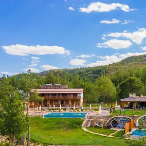  Отель Maison Hill Hobbit & Boutique
